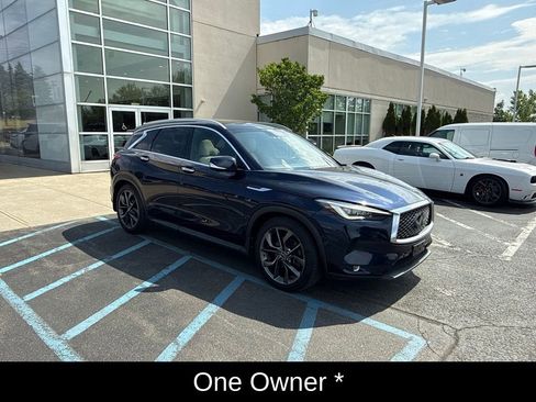 Used 2019 INFINITI QX50 Essential w/ Sensory Package AWD/4WD image 4