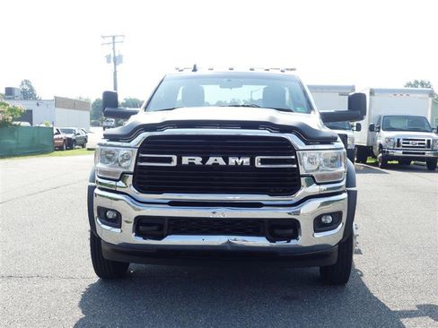 Used 2019 RAM 5500 SLT w/ Quick Order Package 2YG SLT image 2