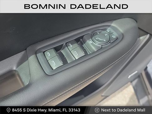 Used 2022 Cadillac XT5 Luxury image 16