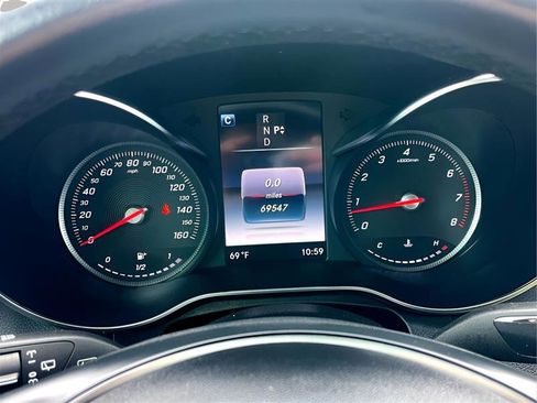 Used 2019 Mercedes-Benz GLC 300 image 12