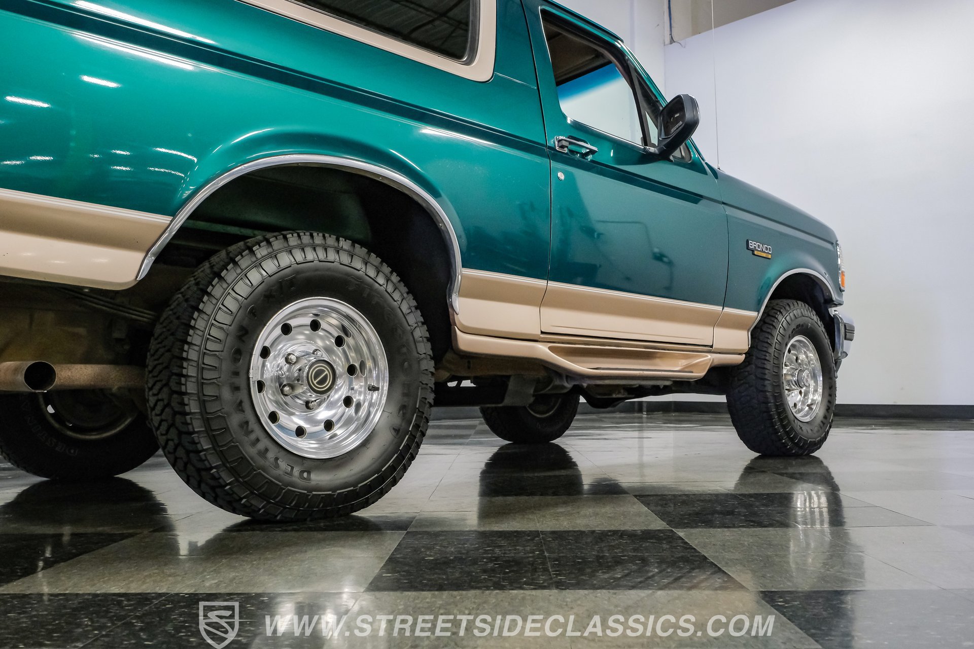 Used 1996 Ford Bronco Eddie Bauer AWD/4WD image 28