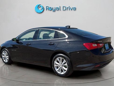 Used 2025 Chevrolet Malibu LT FWD image 4