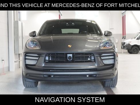 Used 2024 Porsche Macan S AWD/4WD image 2