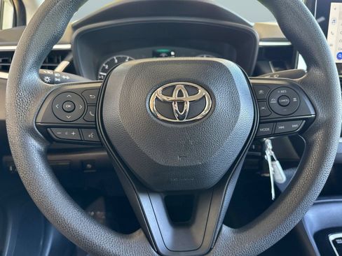 Used 2024 Toyota Corolla LE FWD image 30