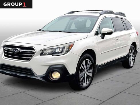 Used 2018 Subaru Outback 3.6R Limited image 1
