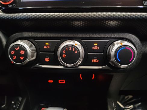 Used 2023 Nissan Kicks SV image 19