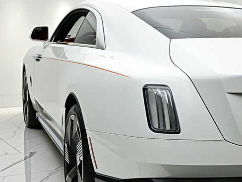 Used 2026 Rolls-Royce Spectre AWD/4WD image 10