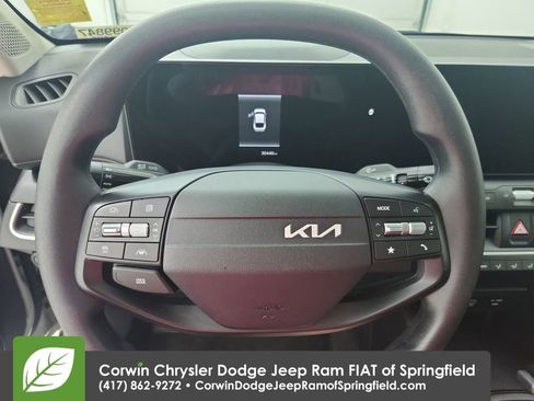 Used 2025 Kia K4 FWD image 21
