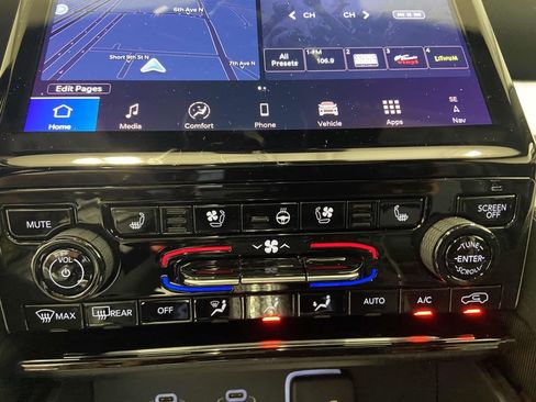 New 2025 Jeep Grand Cherokee L Limited w/ Luxury Tech Group II AWD/4WD image 17