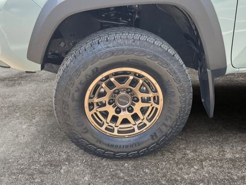 Used 2023 Toyota Tacoma 4x4 Double Cab w/ Trail Edition image 12