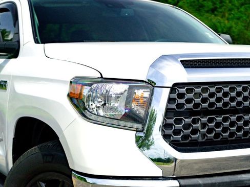 Used 2021 Toyota Tundra SR5 RWD image 4