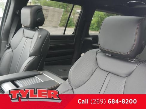 New 2026 Jeep Grand Wagoneer 4WD image 40