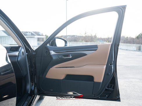 Used 2014 Lexus LS 460 L RWD image 41