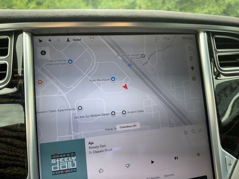 Used 2017 Tesla Model S 75D AWD/4WD image 24
