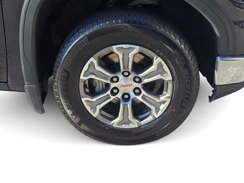 Used 2025 GMC Sierra 1500 SLT RWD image 6
