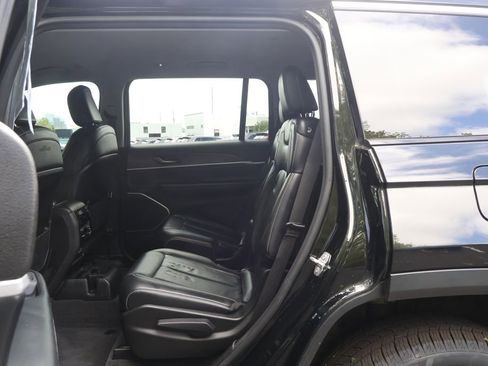 Used 2022 Jeep Grand Cherokee L Limited AWD/4WD image 44