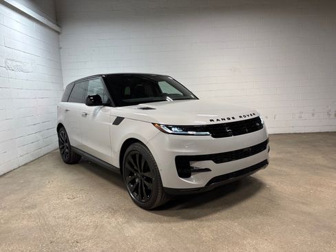 New 2026 Land Rover Range Rover Sport SE AWD/4WD image 4