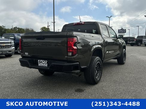 Used 2023 Chevrolet Colorado W/T RWD image 5