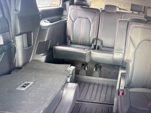 Used 2022 Ford Expedition Limited image 9