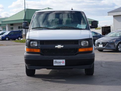 Used 2017 Chevrolet Express 2500 LS RWD image 8