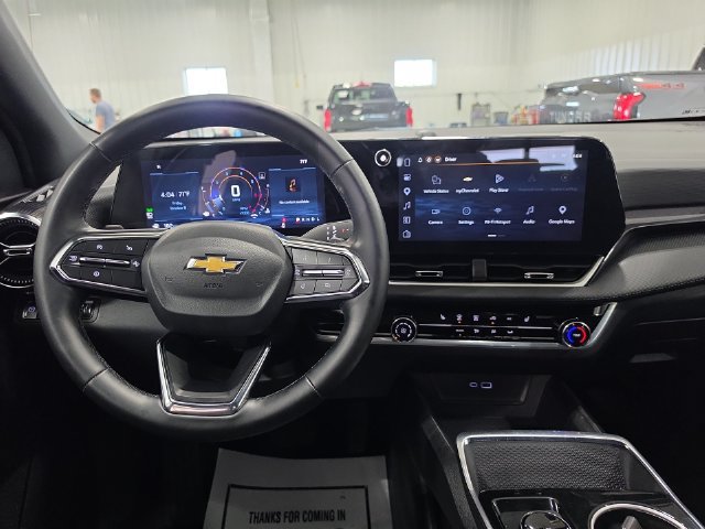 Used 2026 Chevrolet Equinox LT AWD/4WD image 10