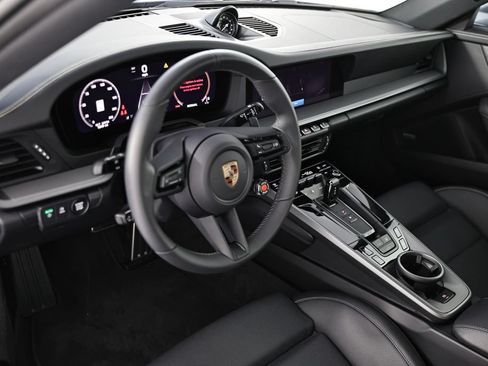 Used 2025 Porsche 911 Carrera S RWD image 4