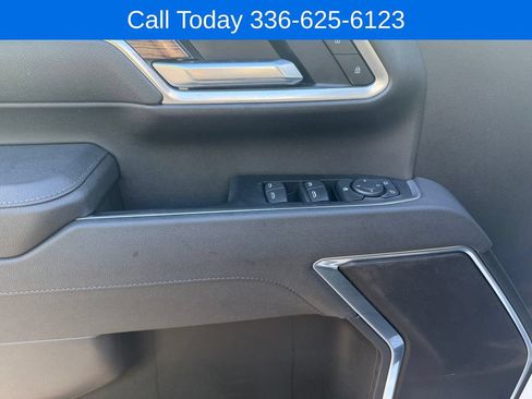 Used 2025 Chevrolet Silverado 3500 LT AWD/4WD image 14