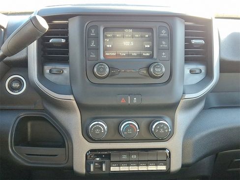 Used 2024 RAM 5500 Tradesman w/ Chrome Appearance Group image 15