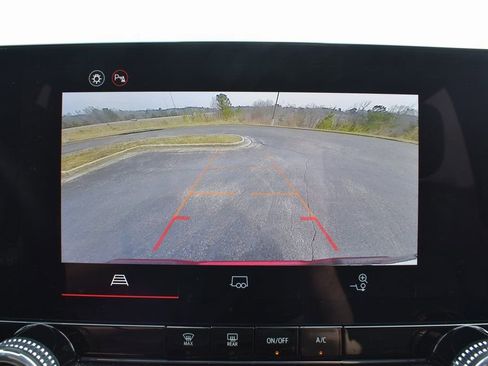 Used 2025 GMC Canyon Elevation image 21