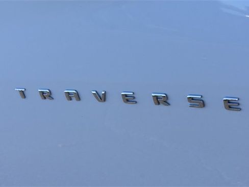 Certified 2019 Chevrolet Traverse LT image 12
