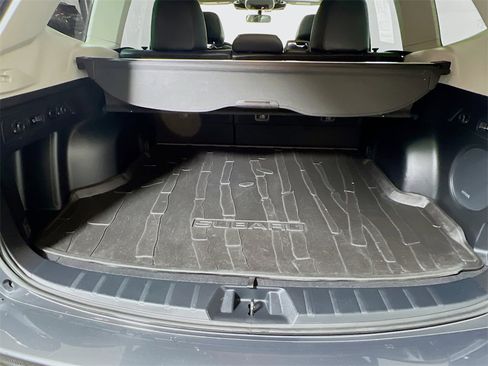 Used 2023 Subaru Forester Limited image 24