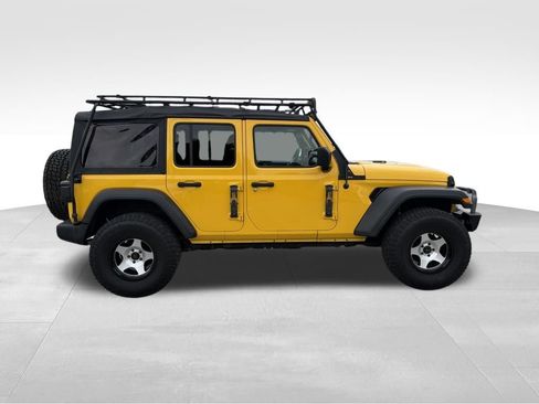 Used 2018 Jeep Wrangler Unlimited Sport AWD/4WD image 6