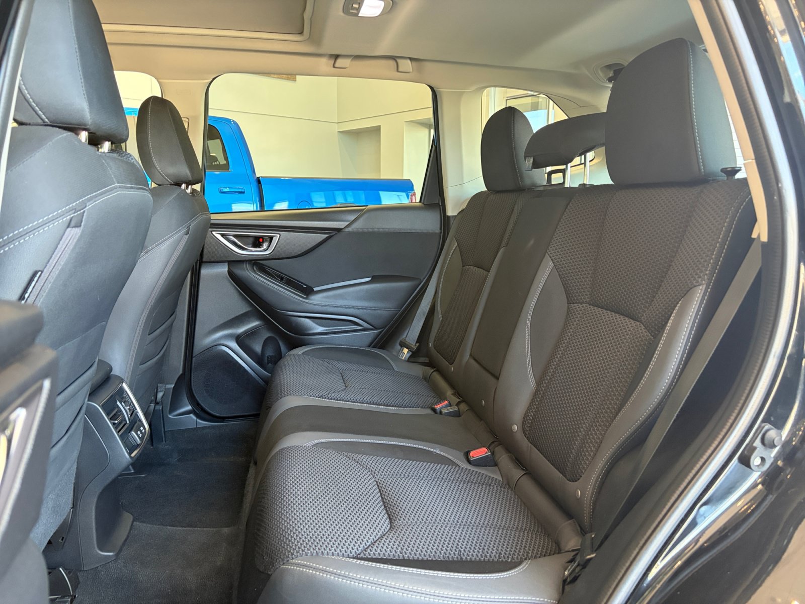 Used 2023 Subaru Forester Premium AWD/4WD image 26