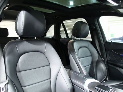 Certified 2022 Mercedes-Benz GLC 300 4MATIC image 24