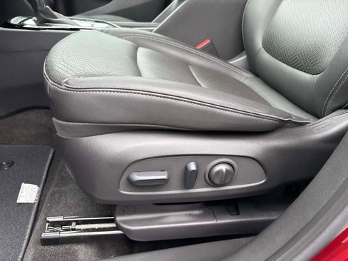 Used 2023 Buick Encore GX Essence w/ Advanced Technology Package image 9