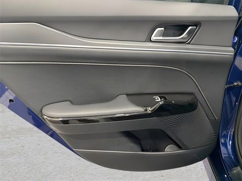 Used 2025 Kia K5 GT-Line w/ GT-Line Premium Package image 30