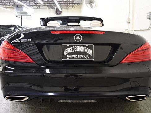 Used 2019 Mercedes-Benz SL 550 image 6