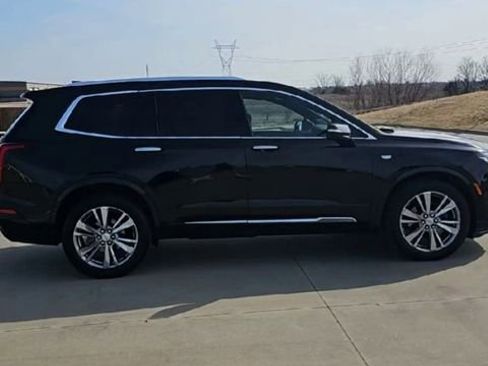Used 2024 Cadillac XT6 Premium Luxury AWD/4WD image 9