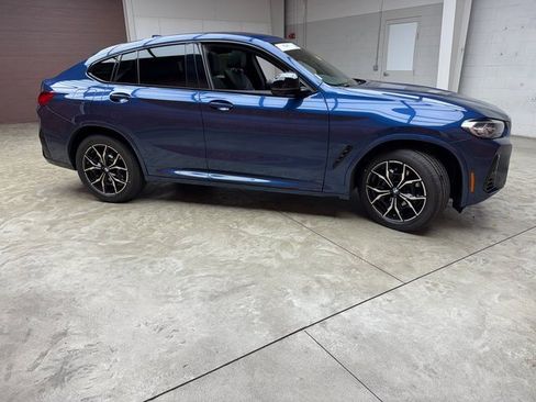 Certified 2023 BMW X4 M40i image 6