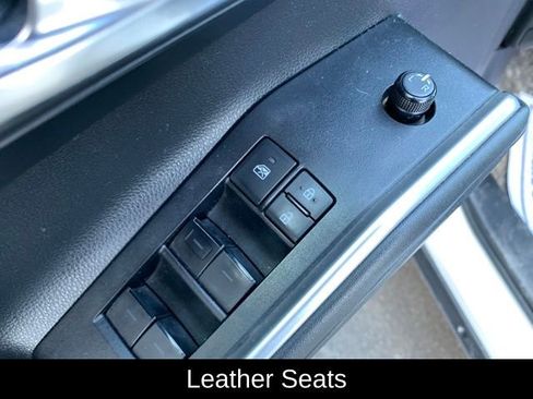 Used 2021 Toyota Highlander XSE image 13