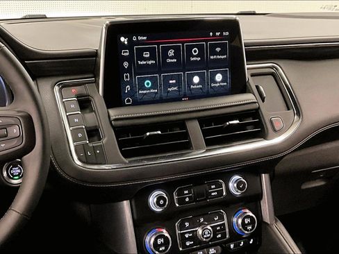 Used 2023 GMC Yukon SLT w/ SLT Premium Package AWD/4WD image 7
