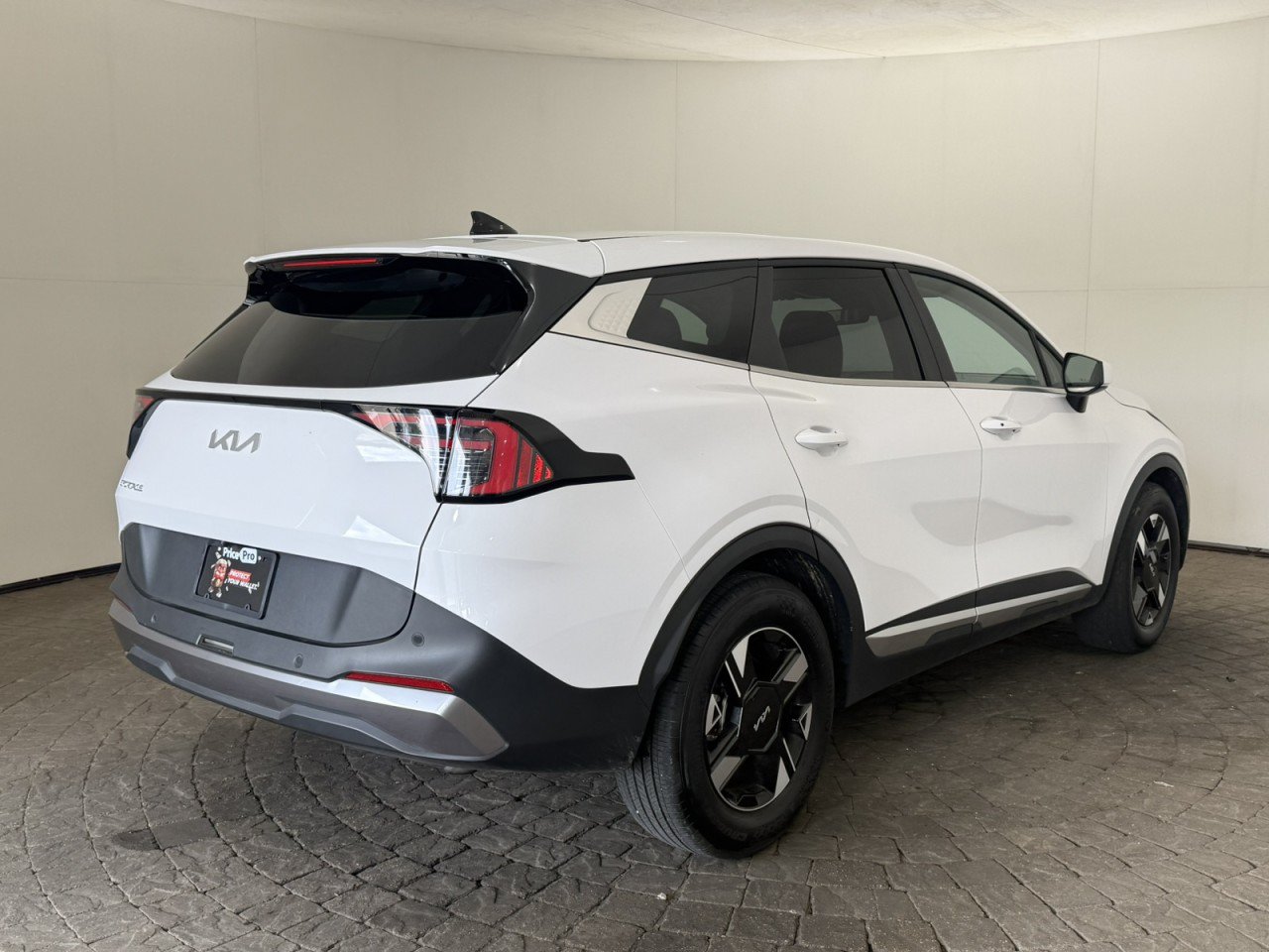 Used 2026 Kia Sportage LX FWD image 9