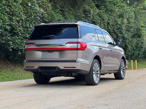 Used 2020 Lincoln Navigator Reserve w/ Luxury Package AWD/4WD image 5