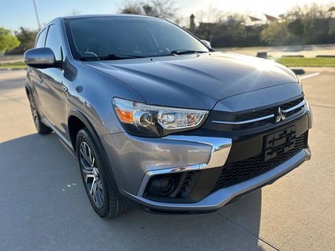 Used 2018 Mitsubishi Outlander Sport ES FWD image 4