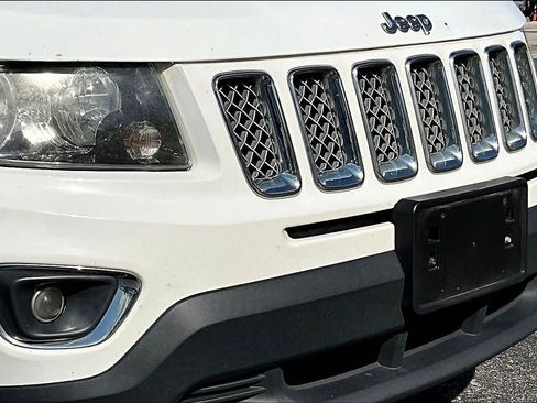 Used 2016 Jeep Compass High Altitude image 33