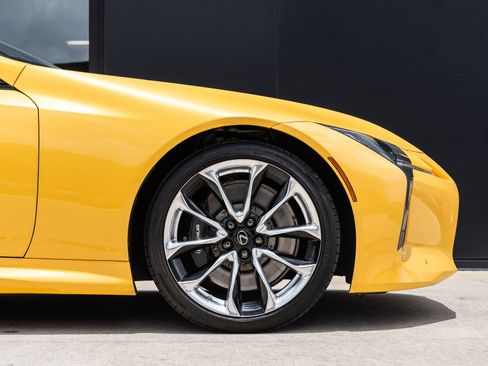 Used 2020 Lexus LC 500 Coupe w/ Performance Package RWD image 11