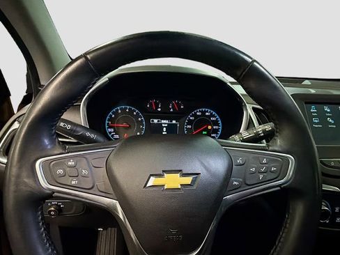Used 2018 Chevrolet Equinox LT image 11
