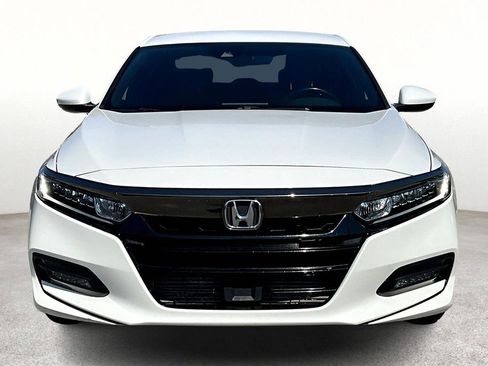Used 2018 Honda Accord Sport image 5