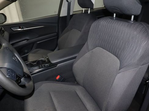 Used 2025 Toyota Camry LE FWD image 26