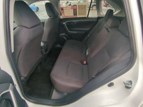 Certified 2020 Toyota RAV4 LE image 14